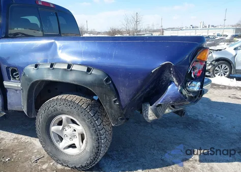 2000 Toyota Tundra Sr5 V8 from USA, damaged, VIN 5TBBT4419YS026723